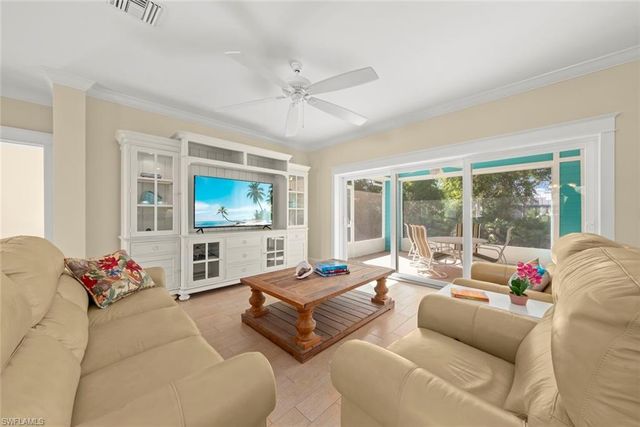 11931 Oakland DR, Bokeelia, FL 33922