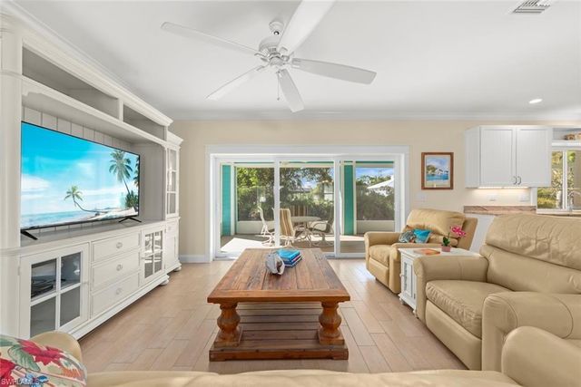 11931 Oakland DR, Bokeelia, FL 33922