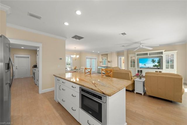 11931 Oakland DR, Bokeelia, FL 33922