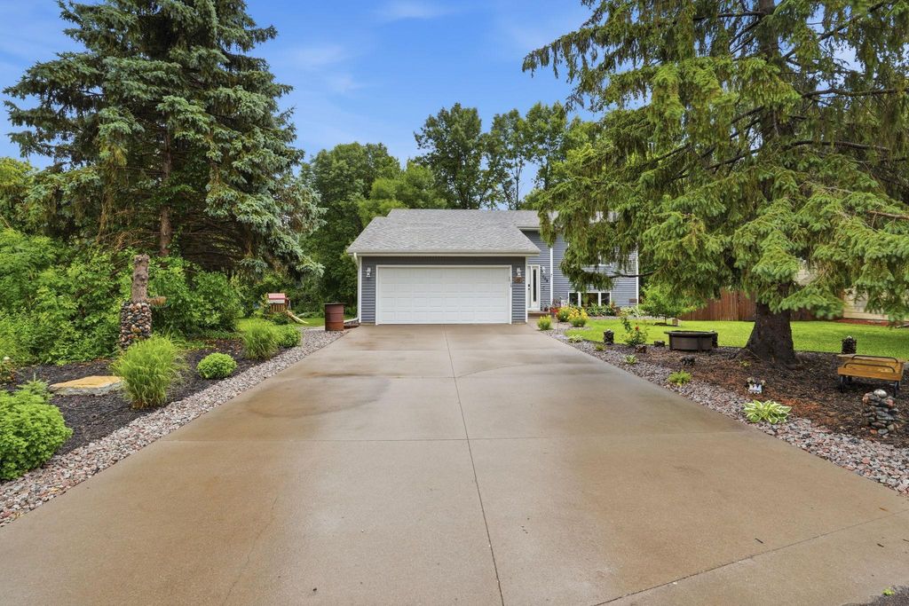 109 Charity Lane N, Montrose, MN 55363 — photo 2
