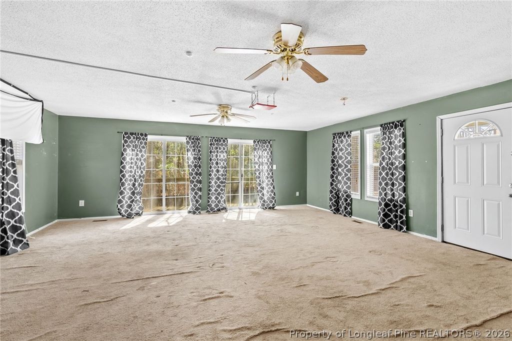554 Glen Canyon Drive, Fayetteville, NC 28303 — photo 3