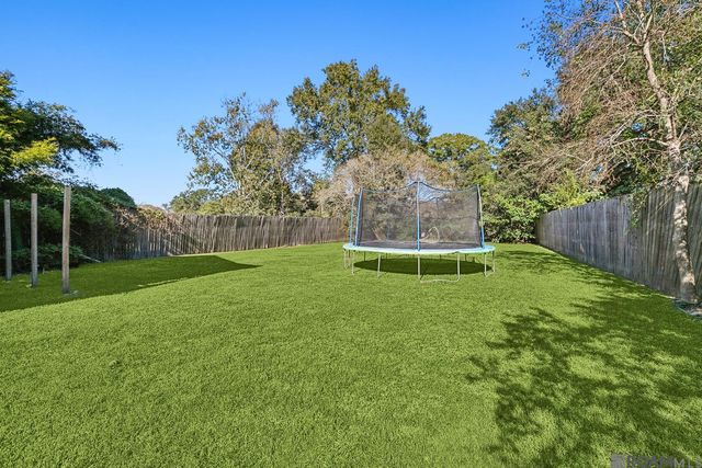 6363 Sevenoaks Ave, Baton Rouge, LA 70806