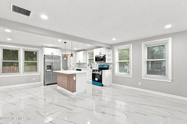 104 W 54TH Street, Jacksonville, FL 32208