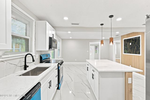 104 W 54TH Street, Jacksonville, FL 32208