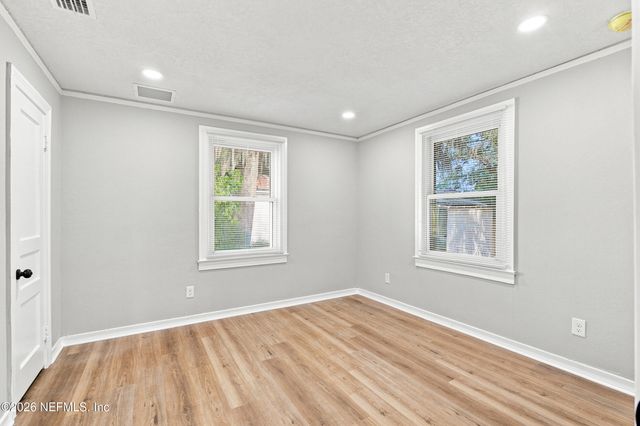 104 W 54TH Street, Jacksonville, FL 32208
