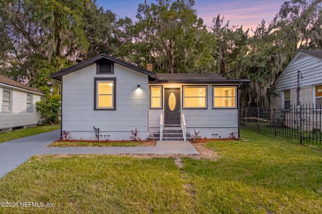 104 W 54TH Street, Jacksonville, FL 32208