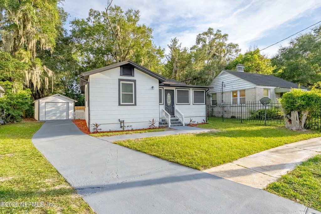 104 W 54TH Street, Jacksonville, FL 32208