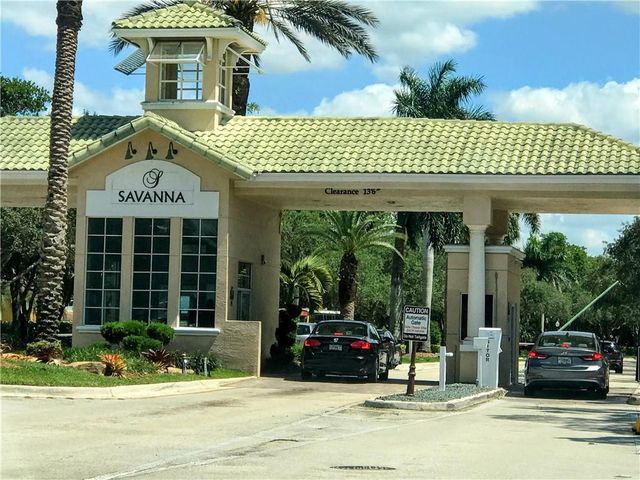 1118 Chinaberry Drive, Weston, FL 33327