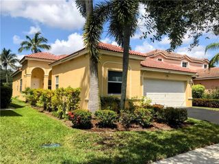 1118 Chinaberry Drive, Weston, FL 33327