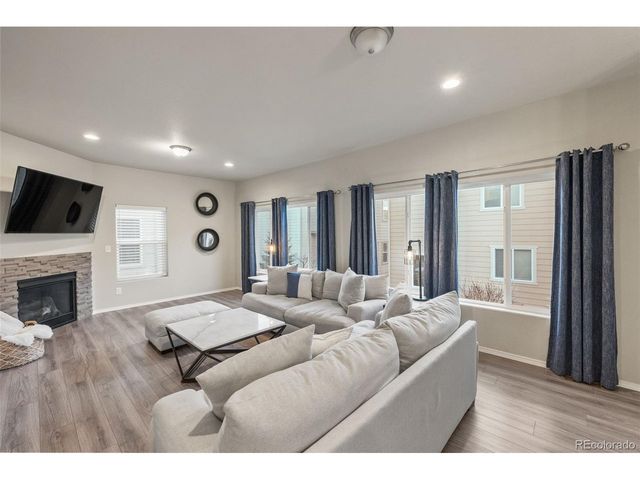 3779 Vineyard Cir, Colorado Springs, CO 80922