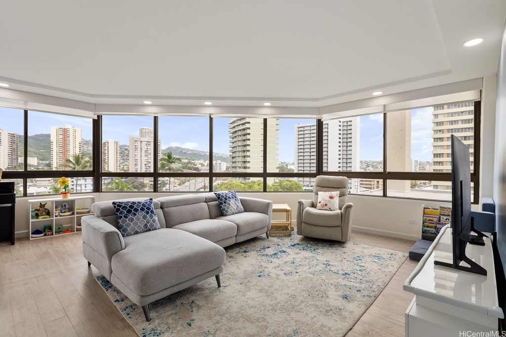 2499 Kapiolani Boulevard 801, Honolulu, HI 96826