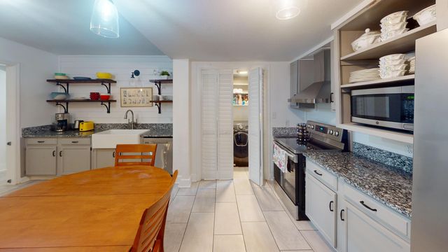 32 SE Pryor Road, Fort Walton Beach, FL 32548