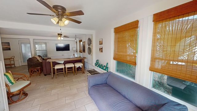 32 SE Pryor Road, Fort Walton Beach, FL 32548