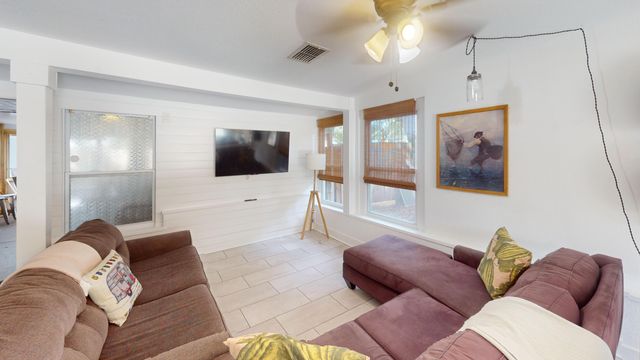 32 SE Pryor Road, Fort Walton Beach, FL 32548