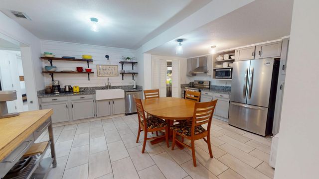 32 SE Pryor Road, Fort Walton Beach, FL 32548