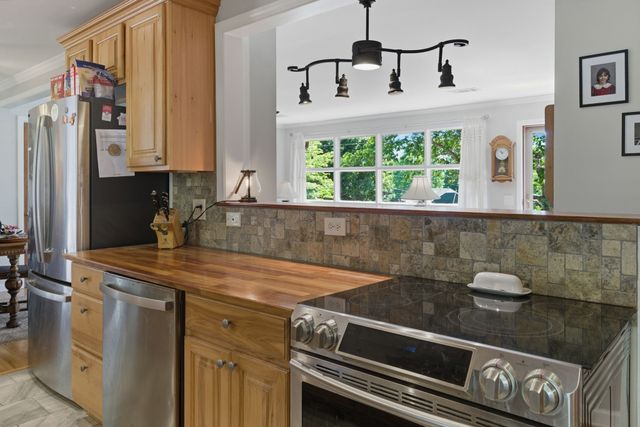 1047 Mitchell Rd, Nashville, TN 37206
