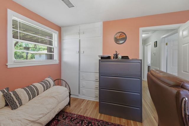 1047 Mitchell Rd, Nashville, TN 37206