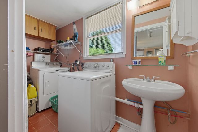 1047 Mitchell Rd, Nashville, TN 37206