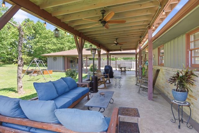 1047 Mitchell Rd, Nashville, TN 37206