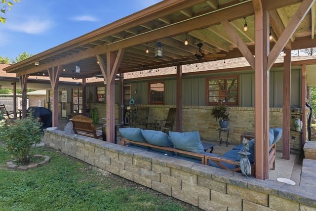 1047 Mitchell Rd, Nashville, TN 37206
