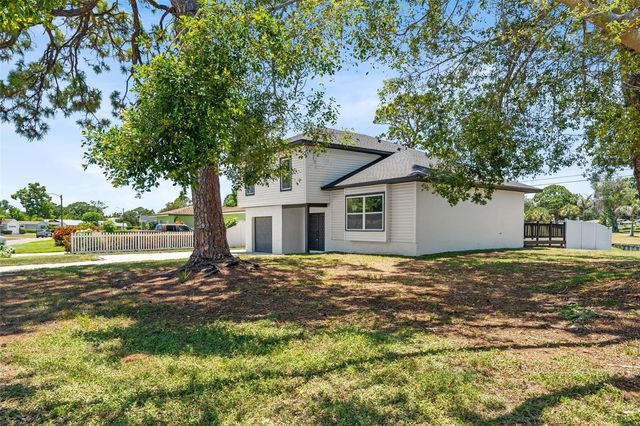 1801 LAKEWOOD DRIVE S, St Petersburg, FL 33714