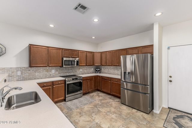 9568 W FRANK Avenue, Peoria, AZ 85382