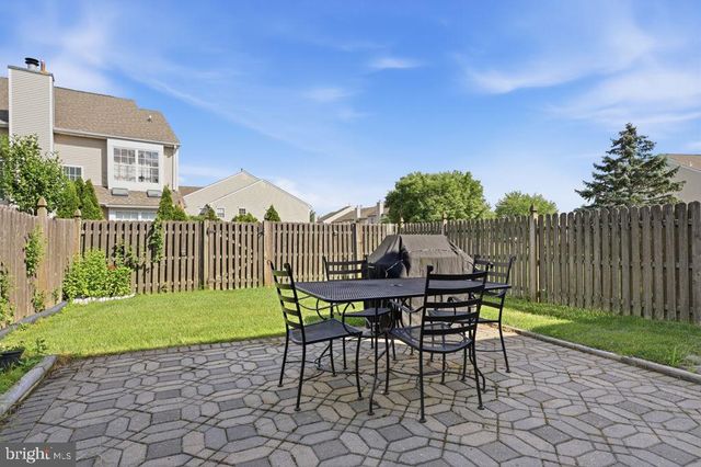 254 SEQUOIA DR, Newtown, PA 18940