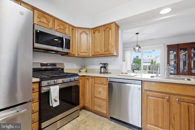 254 SEQUOIA DR, Newtown, PA 18940