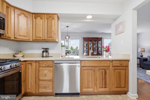 254 SEQUOIA DR, Newtown, PA 18940