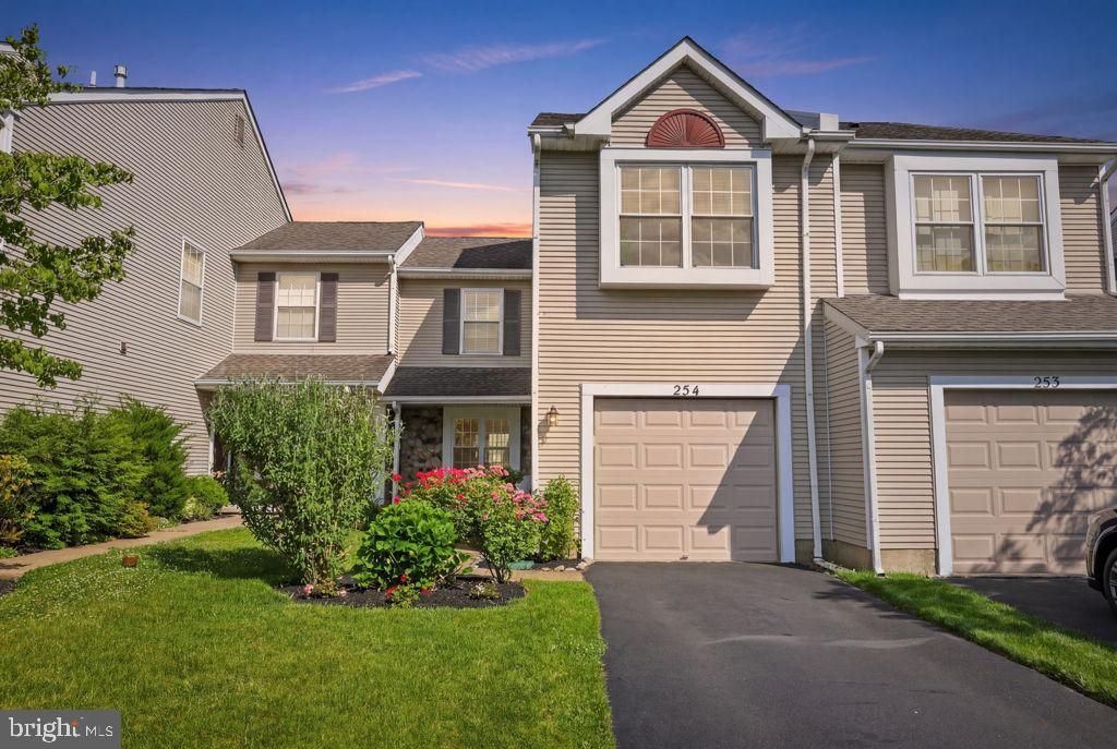 254 SEQUOIA DR, Newtown, PA 18940