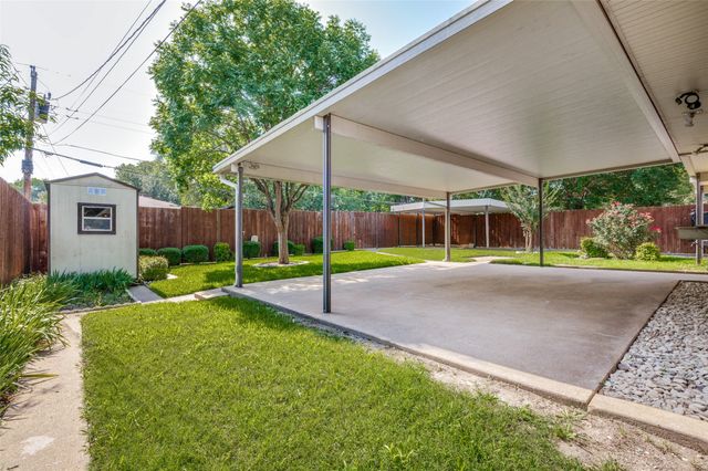 816 Misty Glen Drive, Desoto, TX 75115