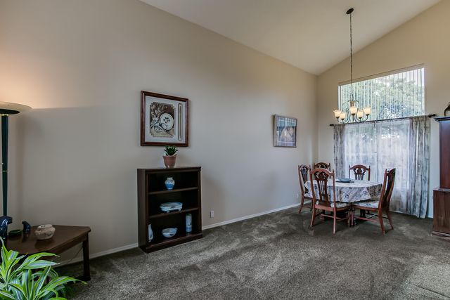 10348 Docena Place NW, Albuquerque, NM 87114