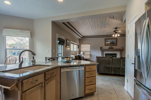 10348 Docena Place NW, Albuquerque, NM 87114