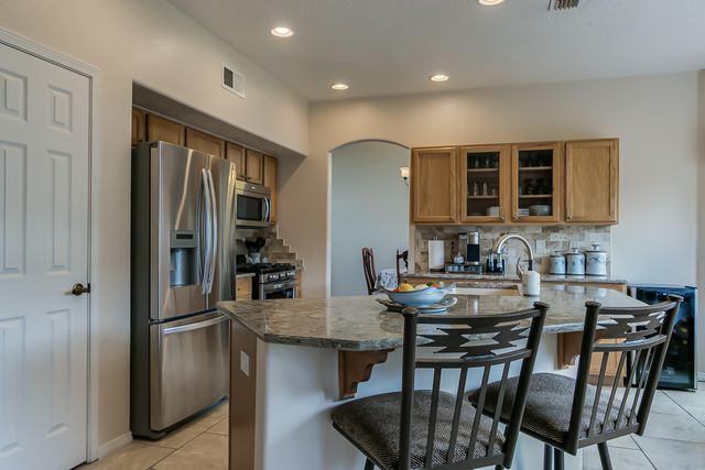 10348 Docena Place NW, Albuquerque, NM 87114