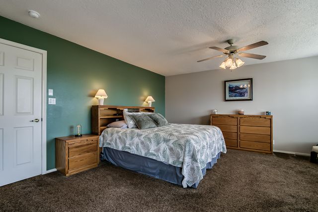10348 Docena Place NW, Albuquerque, NM 87114