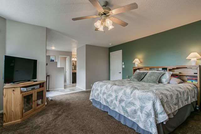 10348 Docena Place NW, Albuquerque, NM 87114