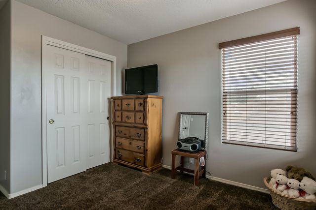 10348 Docena Place NW, Albuquerque, NM 87114