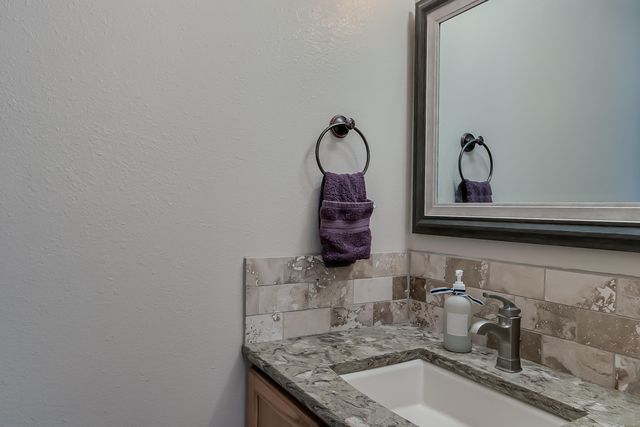10348 Docena Place NW, Albuquerque, NM 87114