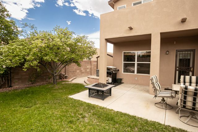 10348 Docena Place NW, Albuquerque, NM 87114