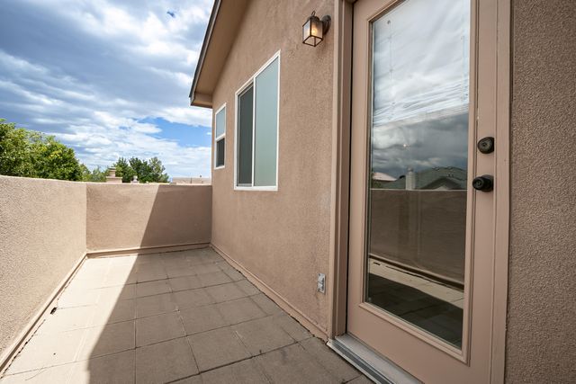 10348 Docena Place NW, Albuquerque, NM 87114