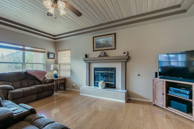 10348 Docena Place NW, Albuquerque, NM 87114