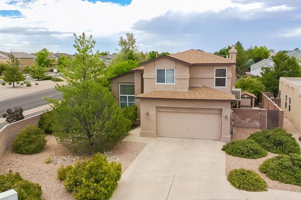 10348 Docena Place NW, Albuquerque, NM 87114