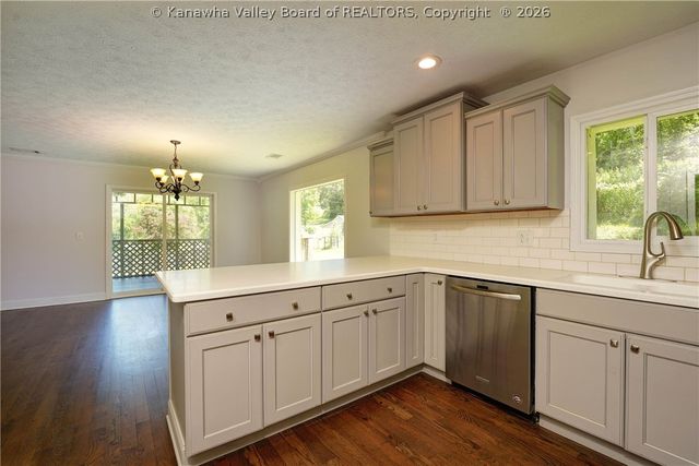 3300 State Route 34, Winfield, WV 25213