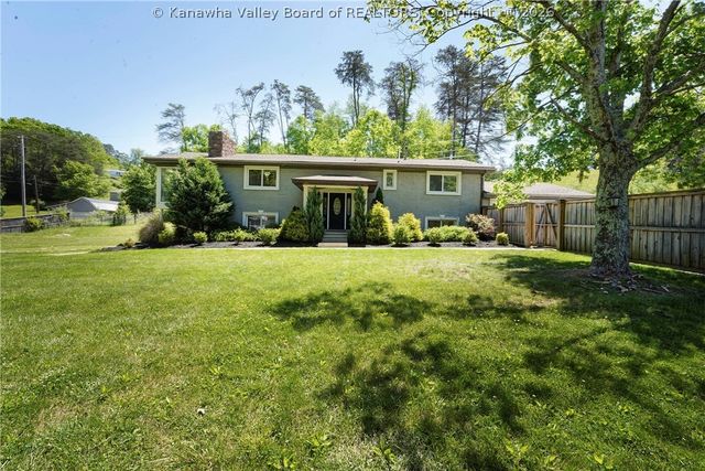 3300 State Route 34, Winfield, WV 25213
