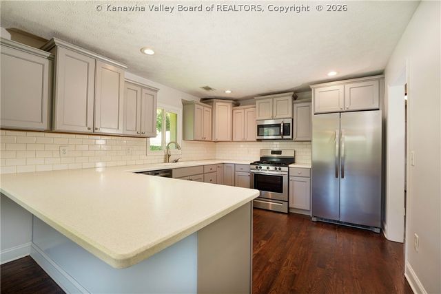 3300 State Route 34, Winfield, WV 25213