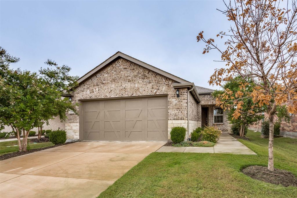 1260 Eagle Lane, Little Elm, TX 76227