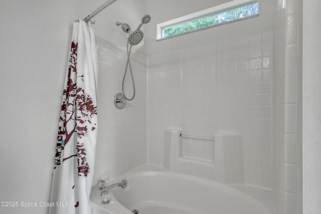 550 Sauders Road SE, Palm Bay, FL 32909