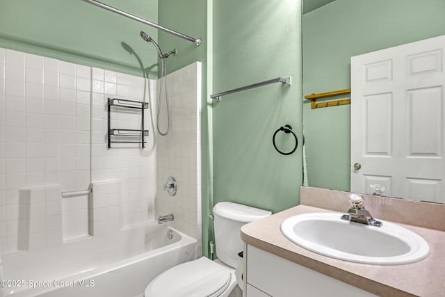 550 Sauders Road SE, Palm Bay, FL 32909