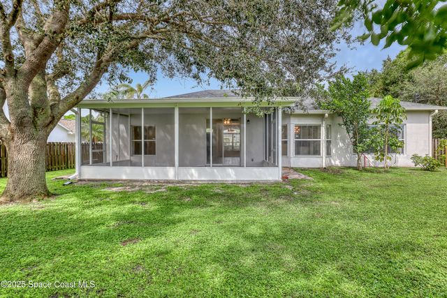 550 Sauders Road SE, Palm Bay, FL 32909