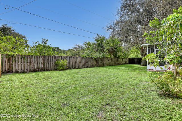 550 Sauders Road SE, Palm Bay, FL 32909